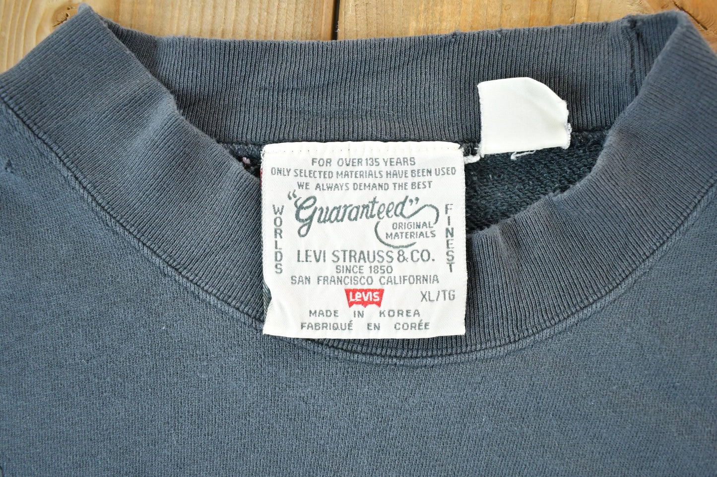 Vintage 1990s Levi Strauss Souvenir Crewneck Sweatshirt Men's XL from propervintagecanada