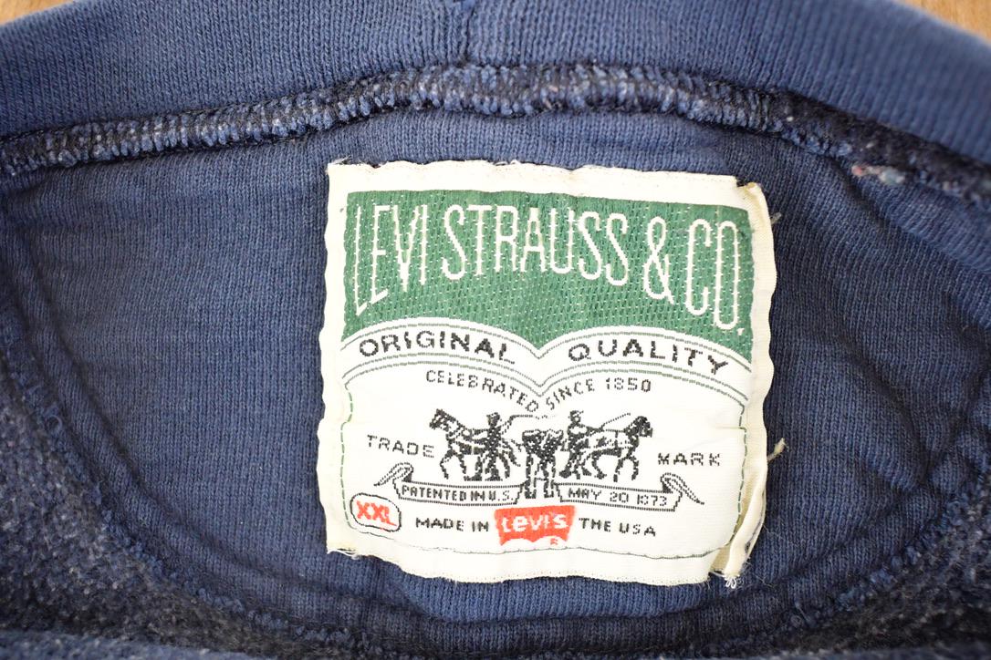Vintage 1990s Levi Strauss Souvenir Crewneck Sweatshirt Men's XL from propervintagecanada