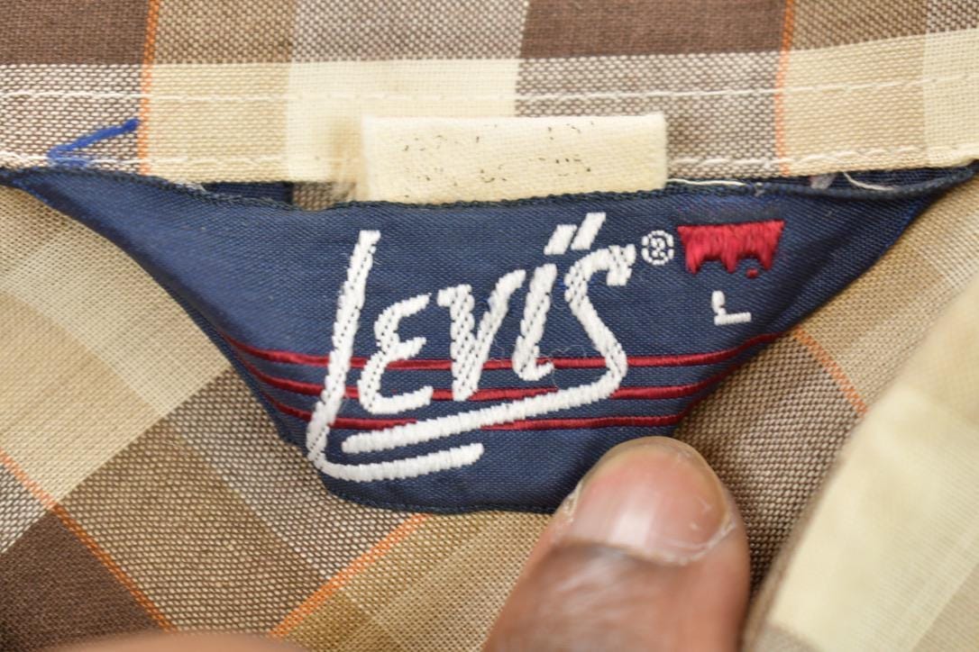 Vintage 1990s Levi Strauss Western Button Up Shirt Men's Large from propervintagecanada
