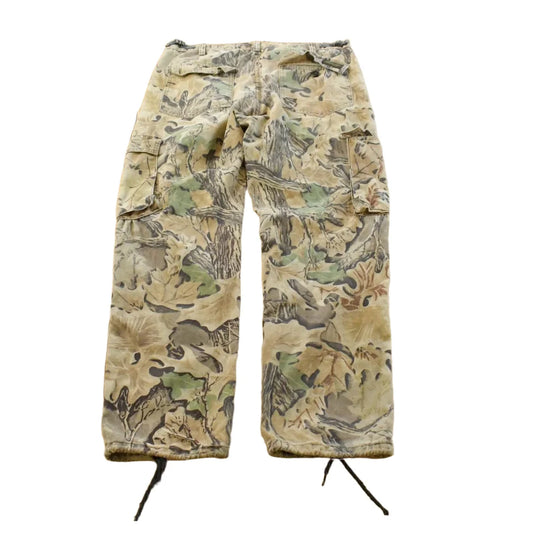 Vintage 1990s Liberty Advantage Realtree Camo Cargo Hunting Pants Men's 34 x 30 from propervintagecanada