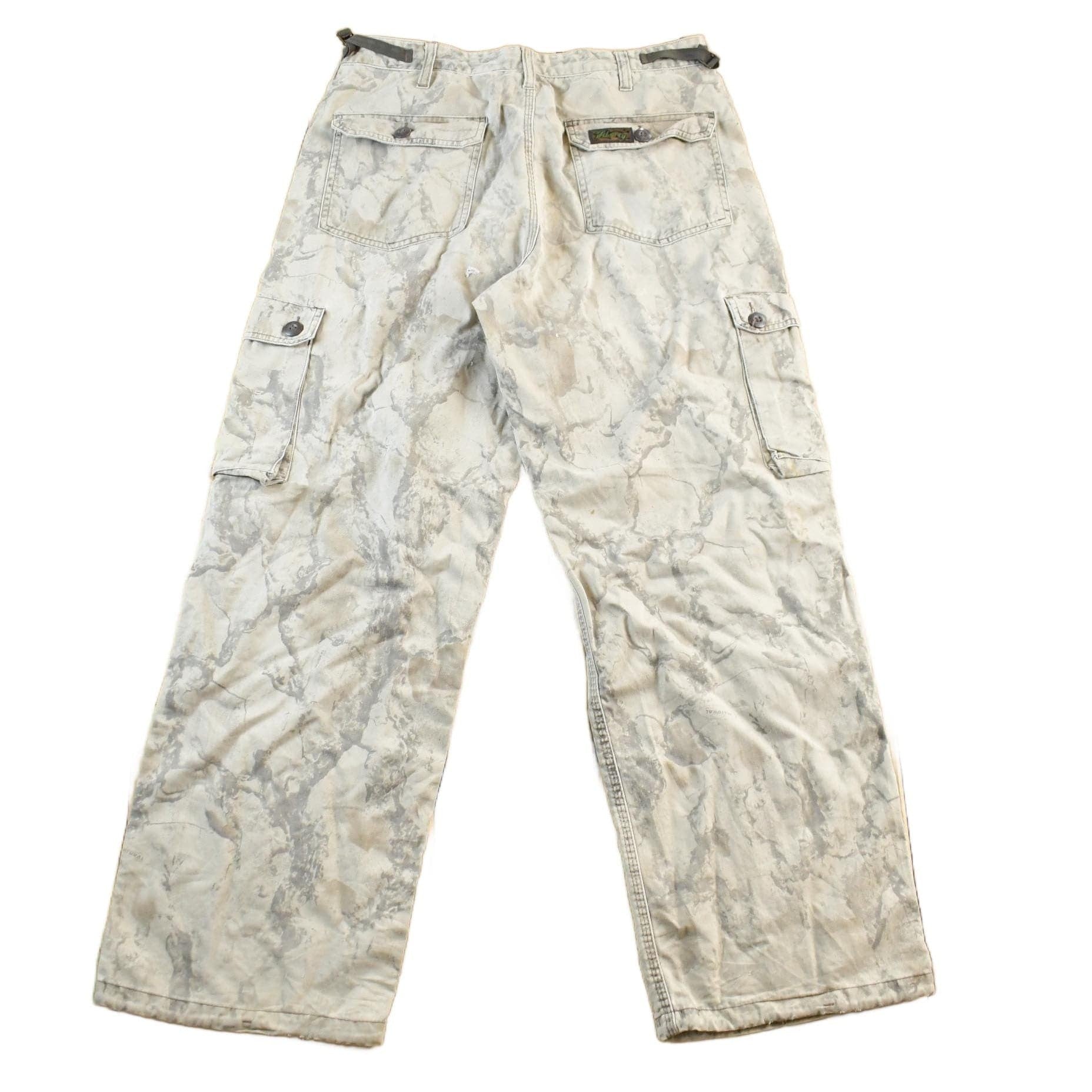 Vintage 1990s Liberty Forest Camo Cargo Hunting Pants Men's Medium 32 x 30 from propervintagecanada