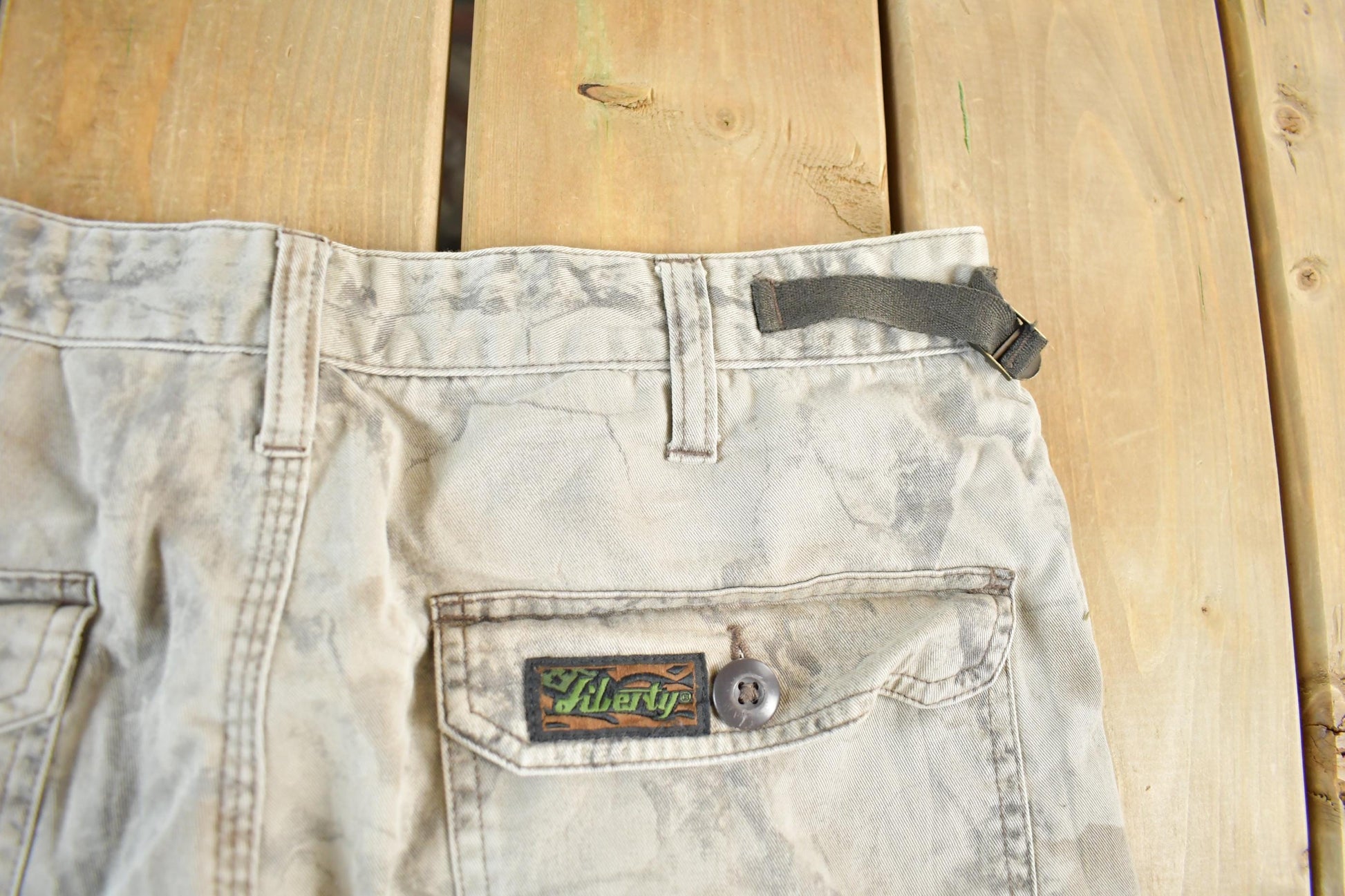 Vintage 1990s Liberty Forest Camo Cargo Hunting Pants Men's Medium 32 x 30 from propervintagecanada