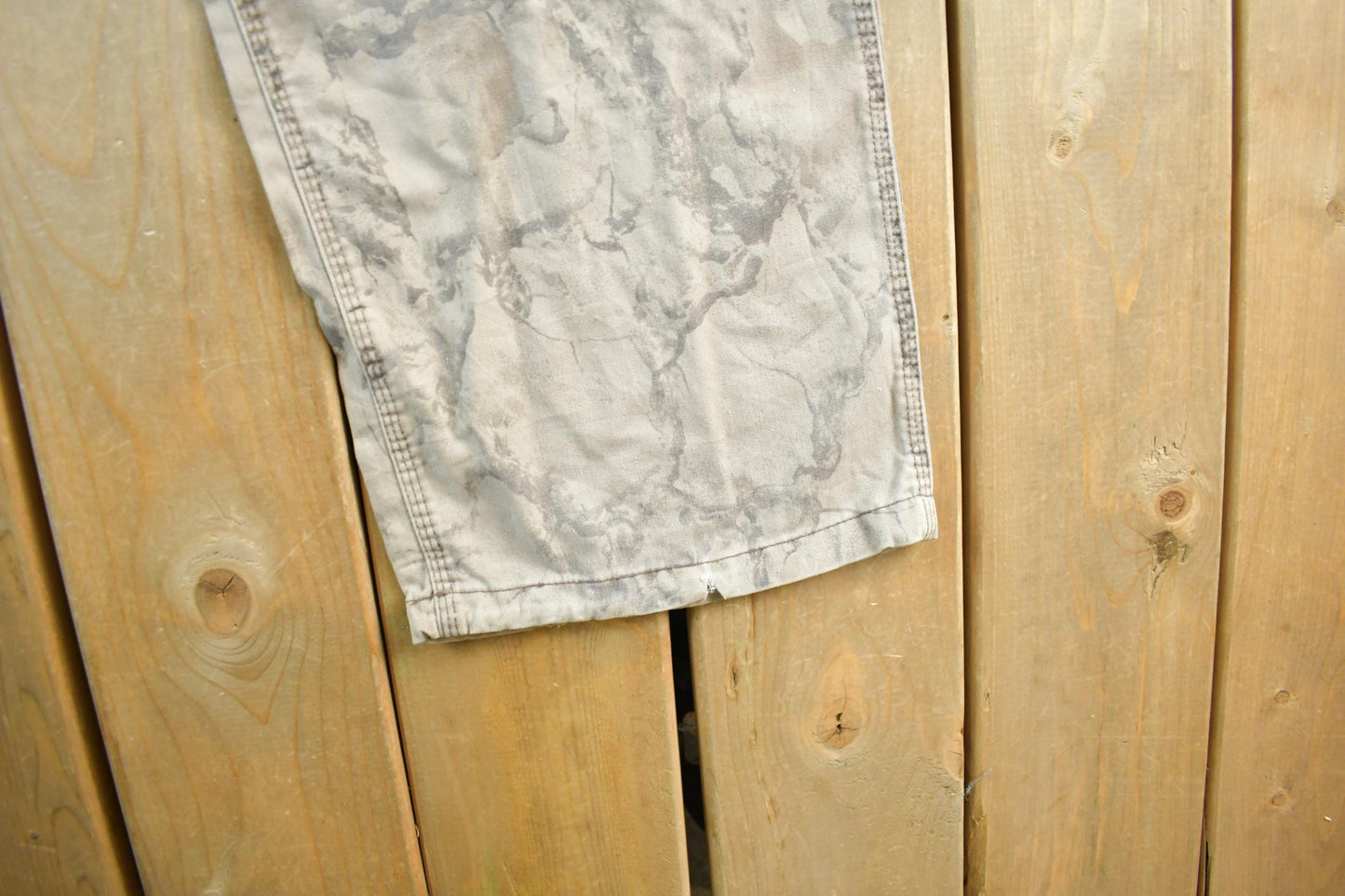 Vintage 1990s Liberty Forest Camo Cargo Hunting Pants Men's Medium 32 x 30 from propervintagecanada