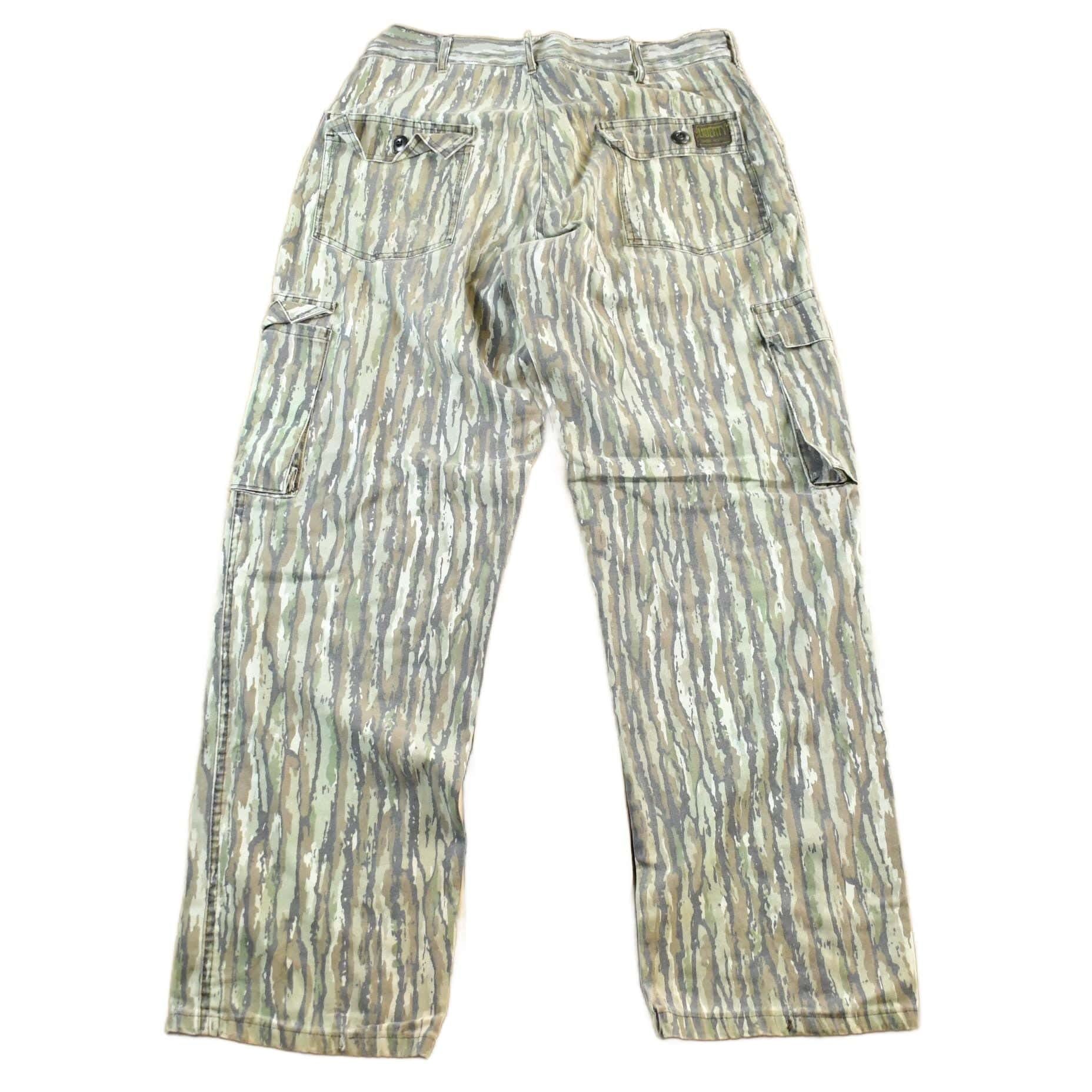 Vintage 1990s Liberty Forest Camo Cargo Hunting Pants Men's Medium 33 x 31 from propervintagecanada