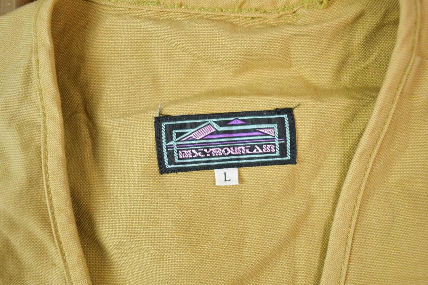 Vintage 1990s Light Fishing Tactical Vest Jacket Men's L from propervintagecanada