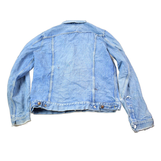 Vintage 1990s Light Wash Jean Jacket Size Men's Medium from propervintagecanada