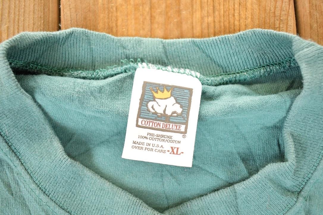 Vintage 1990s Lighthouses Of The Chesapeake Crewneck Sweatshirt Men's L from propervintagecanada