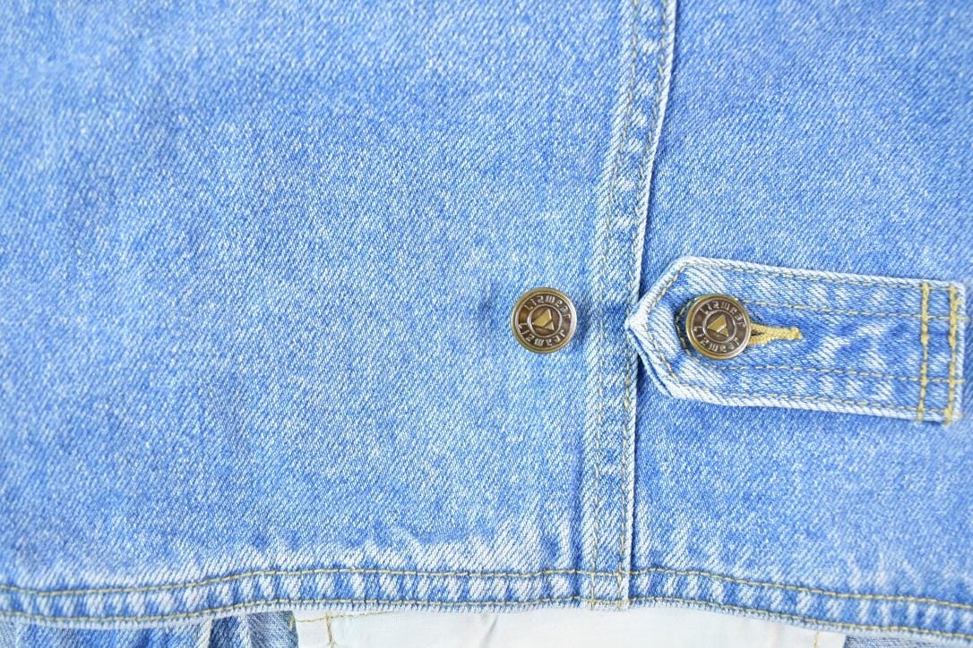 Vintage 1990s Lizwear Denim Button Up Cowgirl Vest Women's M from propervintagecanada