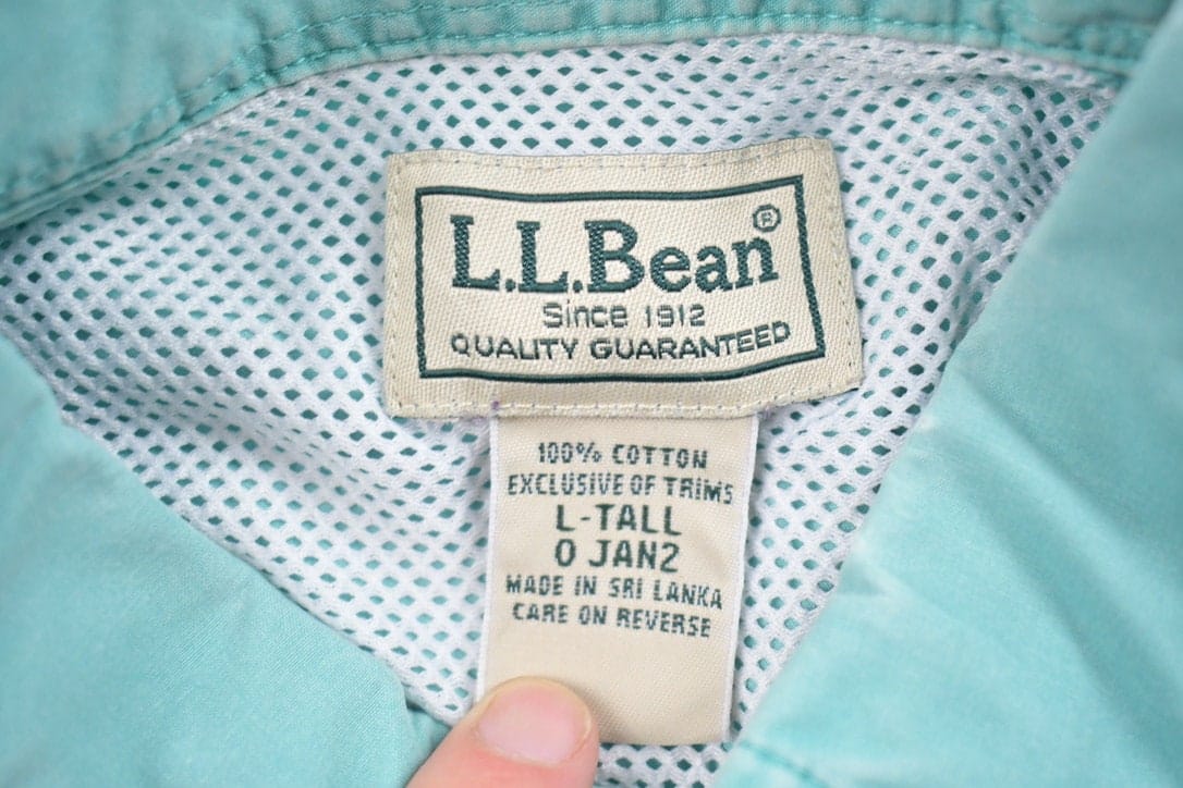 Vintage 1990s LL Bean Blank Button Up Shirt Men's XL from propervintagecanada