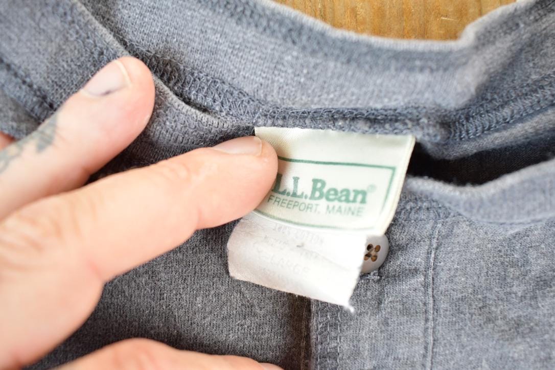 Vintage 1990s LL Bean Outdoorsman Crewneck Sweatshirt Mens M from propervintagecanada