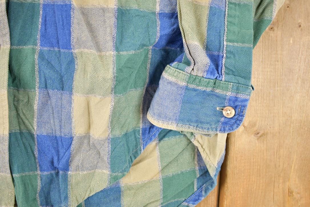 Vintage 1990s LL Bean Plaud Button Up Shirt Women's S from propervintagecanada
