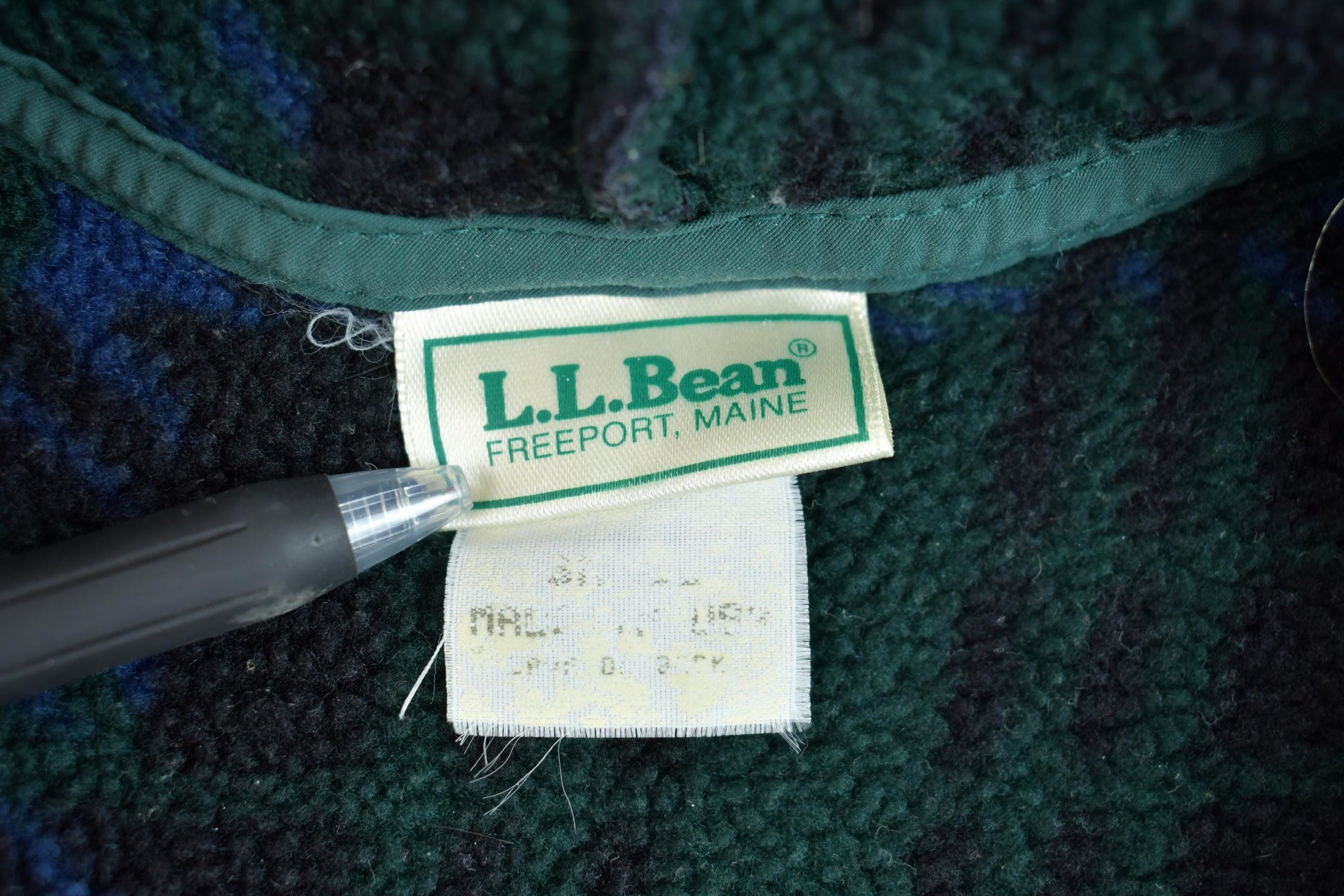 Vintage 1990s LL Bean T Snap Fleece Hoodie Women's S from propervintagecanada