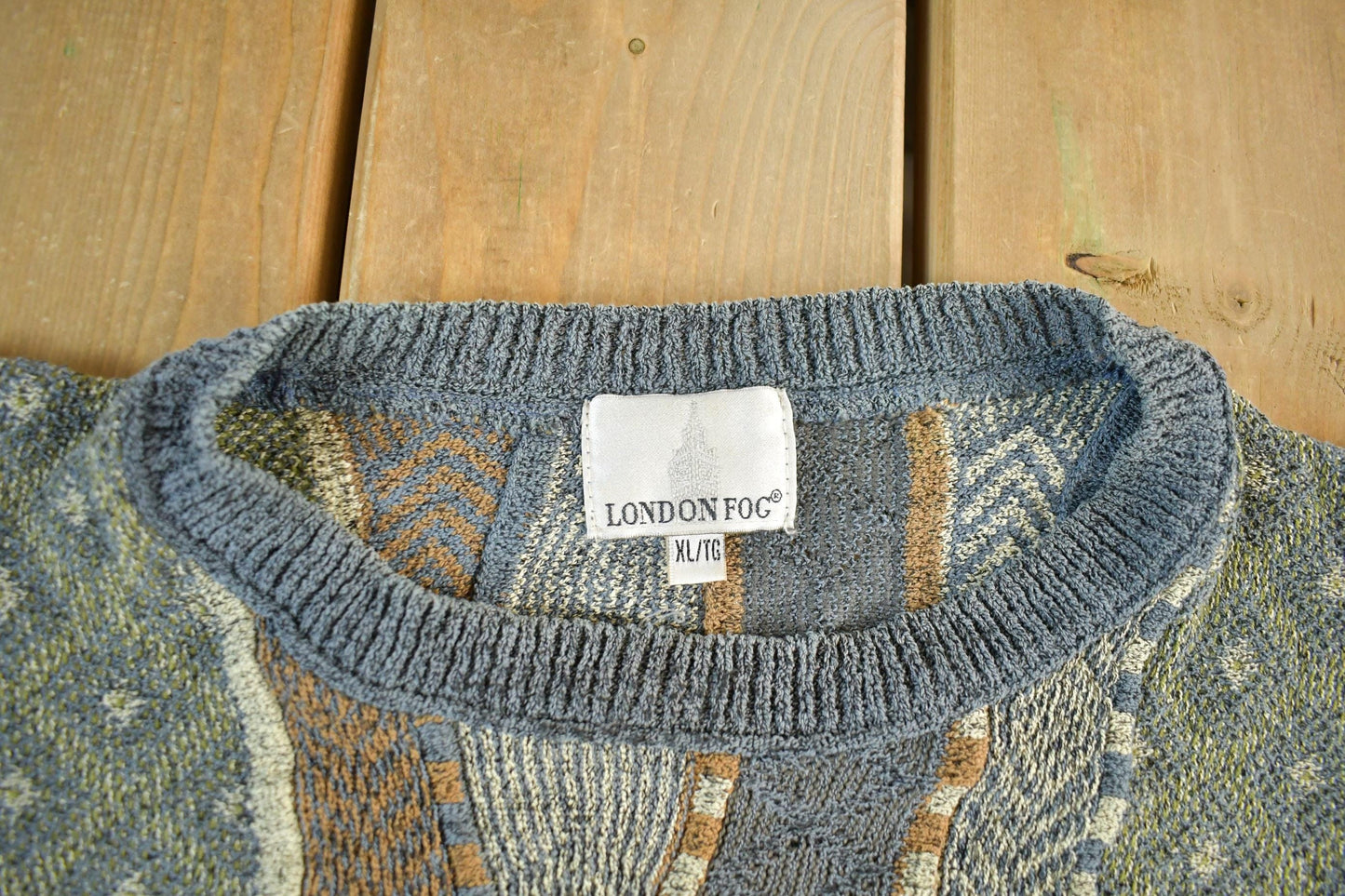 Vintage 1990s London Fog 3D Knit Sweater Men's XL from propervintagecanada