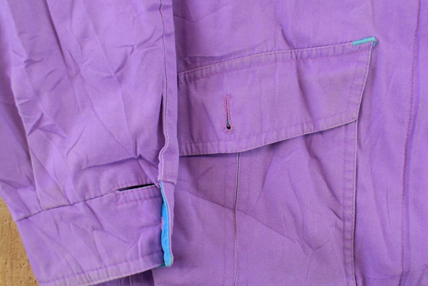 Vintage 1990s London Fog Windbreaker Jacket Women's Medium from propervintagecanada