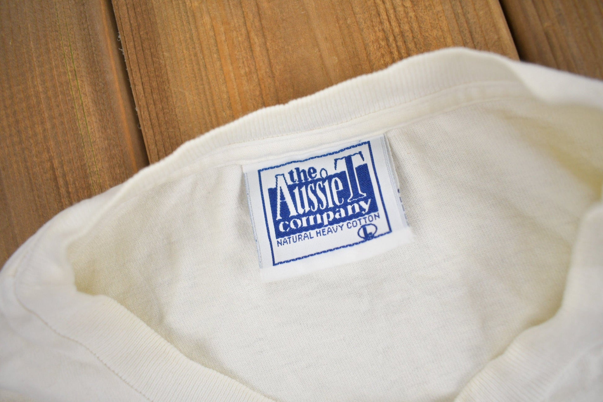 Vintage 1990s Lone Pine Koala Sanctuary Graphic T Shirt Men's Large from propervintagecanada