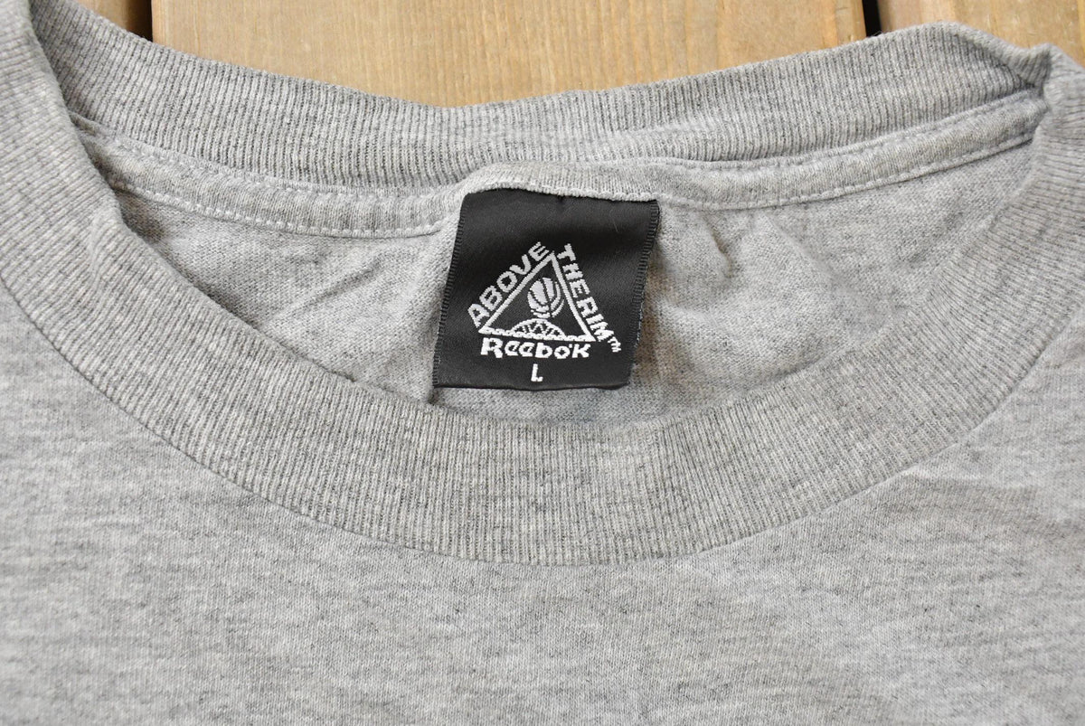 Vintage 1990s Looney Tunes Bugs Bunny Taz Athletic T-Shirt Men's XL from propervintagecanada