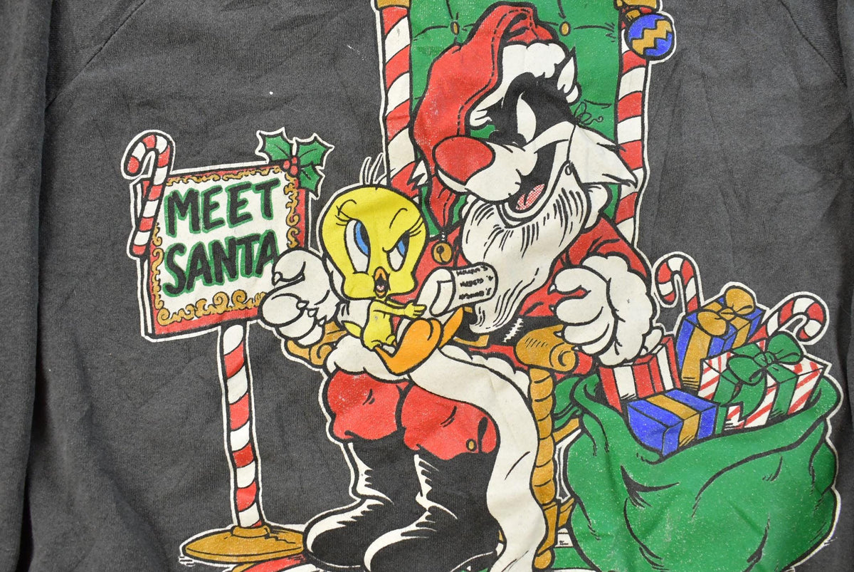 Vintage 1990s Looney Tunes Christmas Crewneck Sweatshirt Men's L from propervintagecanada