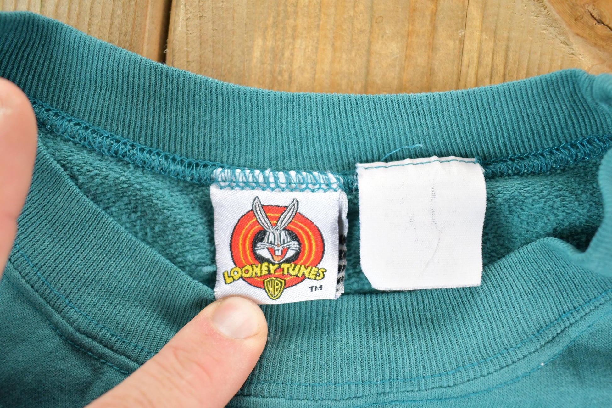 Vintage 1990s Looney Tunes Crewneck Men's XL from propervintagecanada