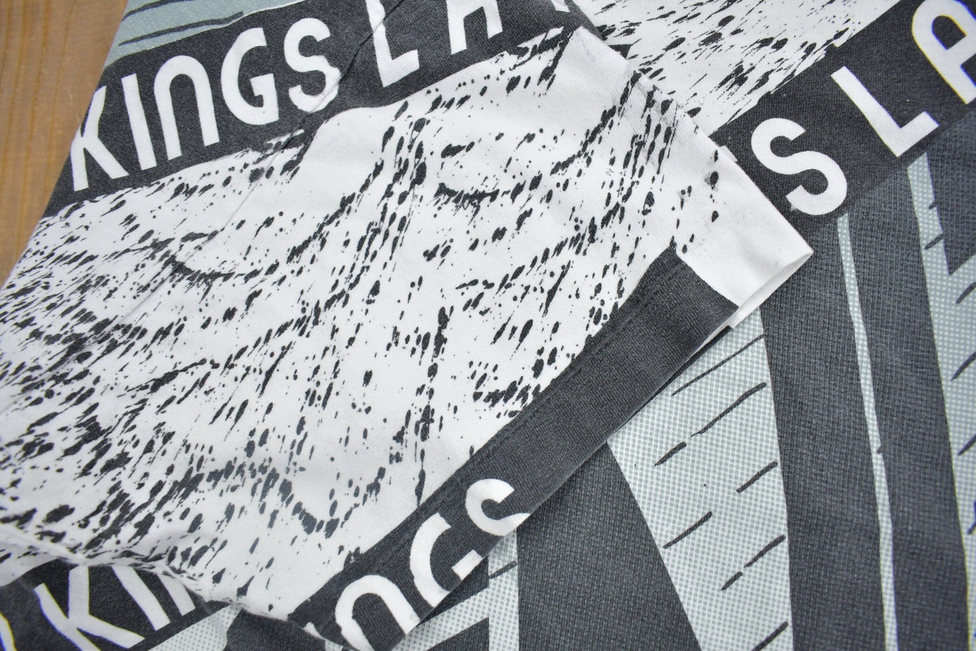 Vintage 1990s Los Angeles Kings NHL All Over Print Graphic T-Shirt Men's 2XL from propervintagecanada
