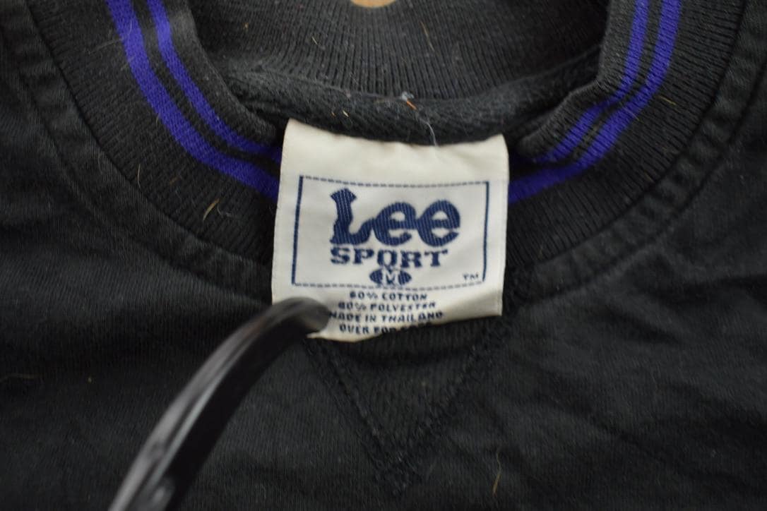 Vintage 1990s Los Angeles Kings NHL Raglan Crewneck Sweatshirt Men's Small from propervintagecanada
