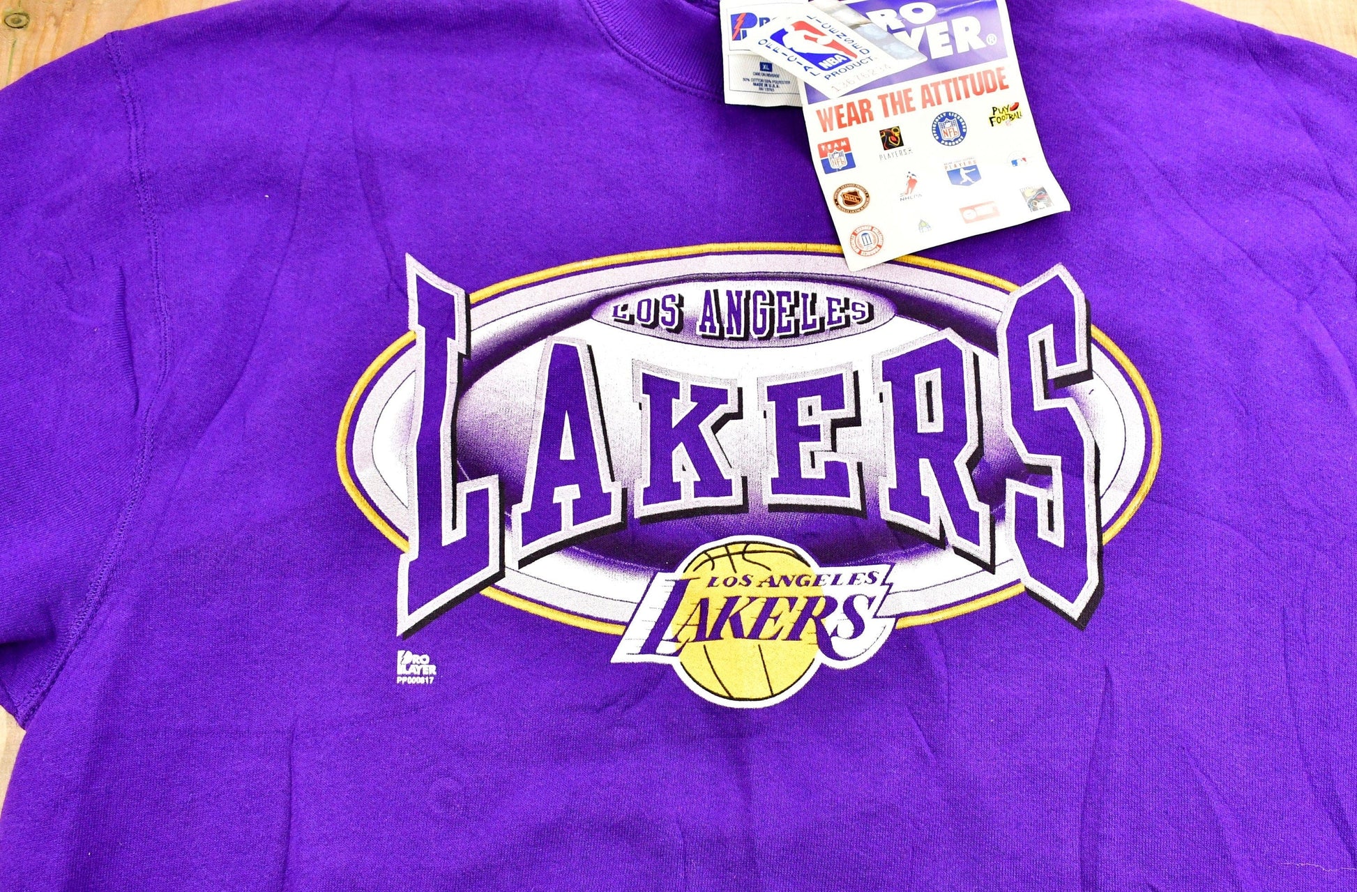 Vintage 1990s Los Angeles Lakers NBA Pro Player Crewneck Sweatshirt NWT Men's XL from propervintagecanada
