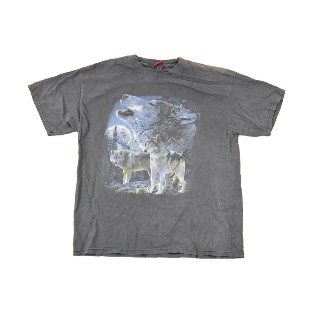 Vintage 1990s Lost Creek Howling Wolves Outdoorsman Souvenir T-Shirt Men's L from propervintagecanada