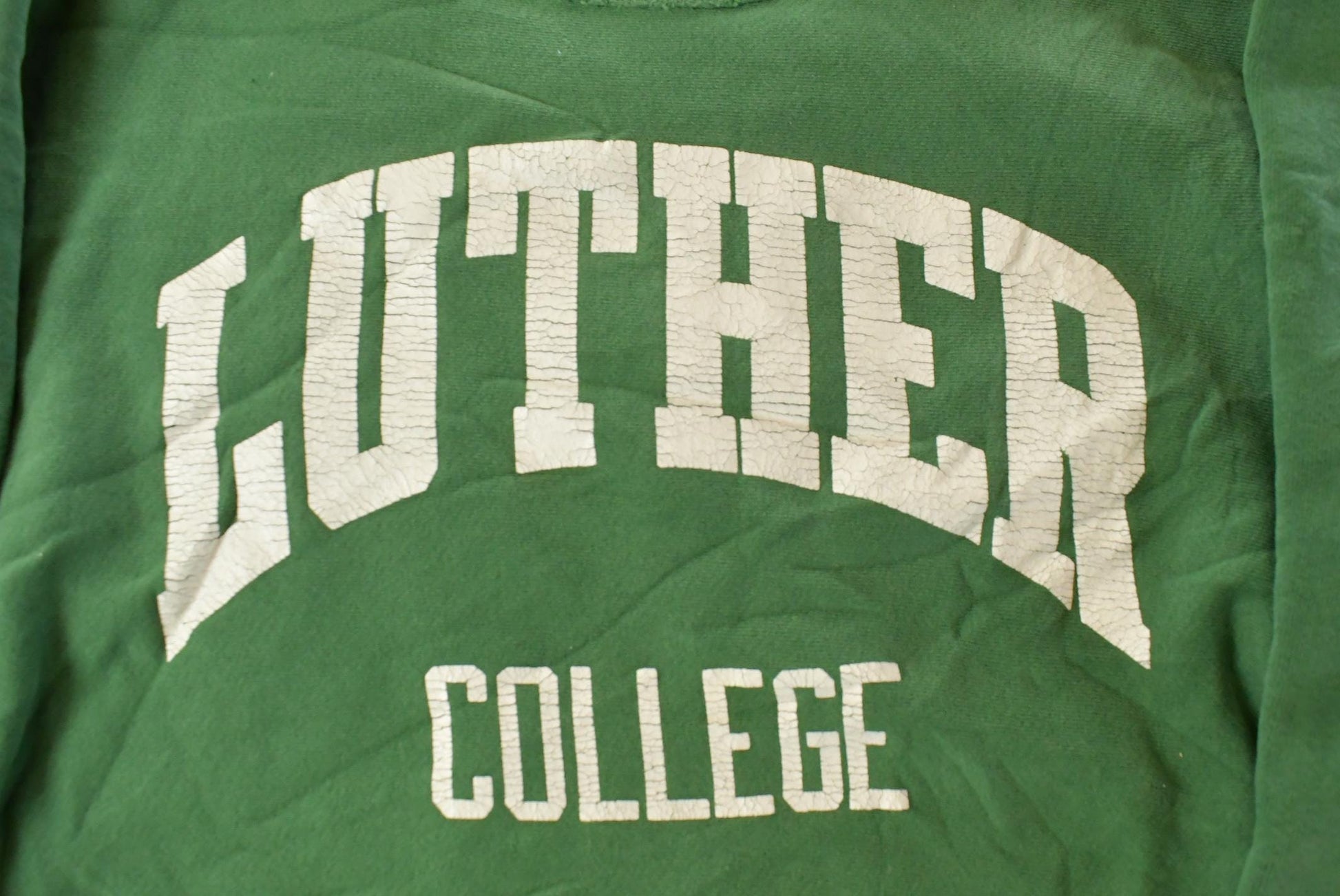 Vintage 1990s Luther College Embroidered Crewneck Sweatshirt Men's XL from propervintagecanada