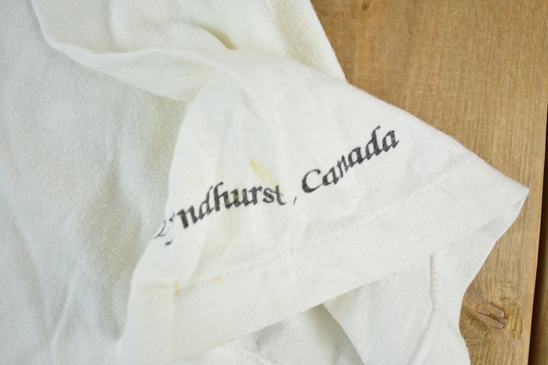 Vintage 1990s Lyndhurst Canada Floral Souvenir Single Stitch Graphic Print T-Shirt Men's Medium from propervintagecanada