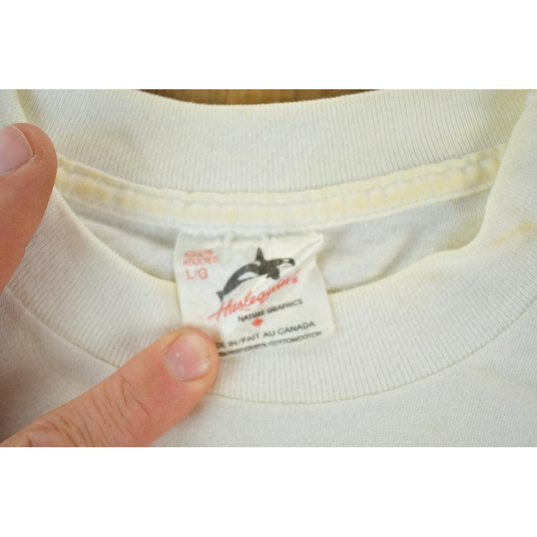 Vintage 1990s Lyndhurst Canada Floral Souvenir Single Stitch Graphic Print T-Shirt Men's Medium from propervintagecanada