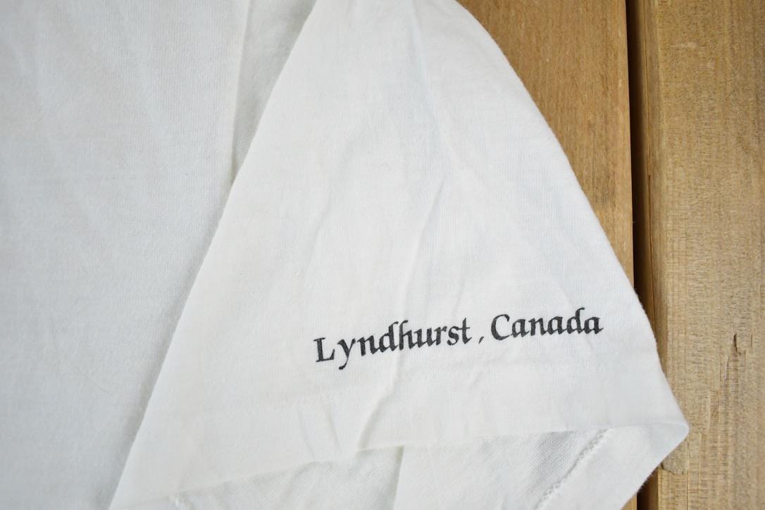 Vintage 1990s Lyndhurst Canada Floral Souvenir Single Stitch Graphic Print T-Shirt Men's XL from propervintagecanada