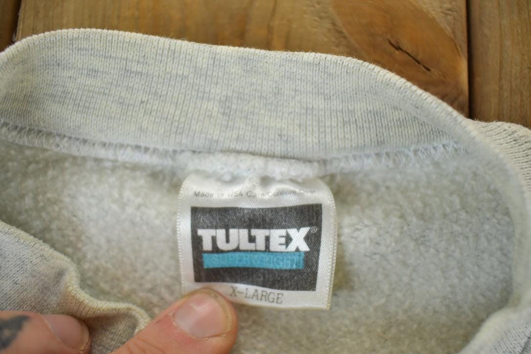 Vintage 1990s Mallards Outfitters Crewneck Sweatshirt Mens XL from propervintagecanada