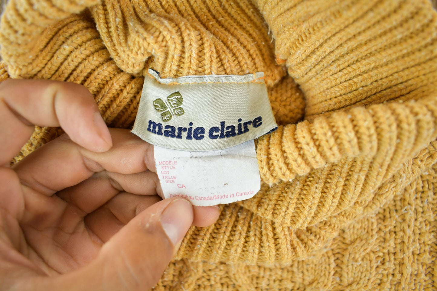 Vintage 1990s Marie Claire Knit Turtleneck Sweater Women's Large from propervintagecanada