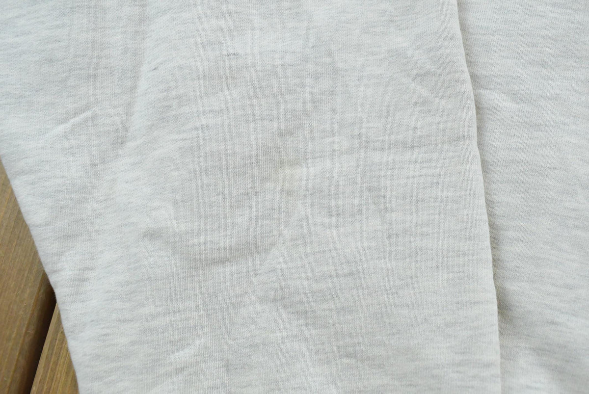 Vintage 1990s Marlboro Embroidered Lizard Logo Promotional Crewneck Sweatshirt Men's L from propervintagecanada