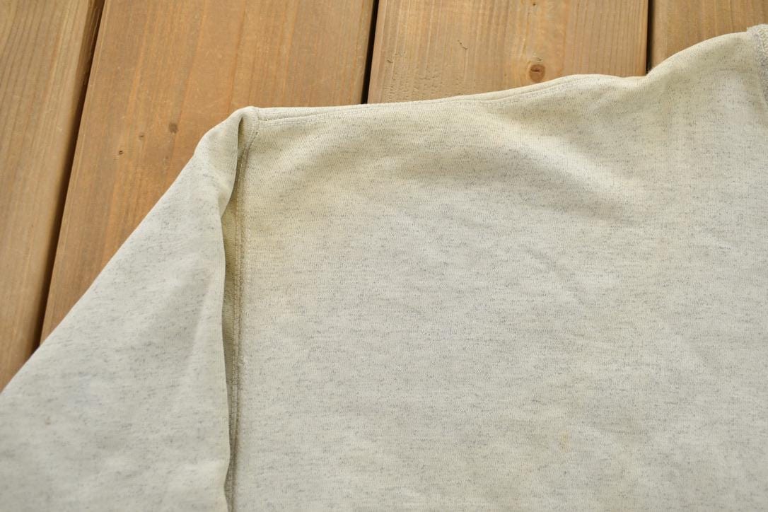 Vintage 1990s Marlboro Unlimited Gecko Crewneck Sweatshirt Men's 2XL from propervintagecanada