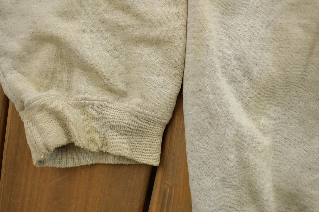 Vintage 1990s Marlboro Unlimited Gecko Crewneck Sweatshirt Men's 2XL from propervintagecanada