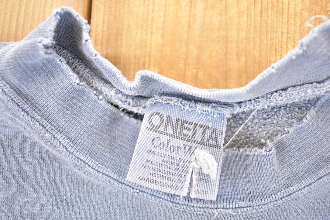 Vintage 1990s Martha's Vineyard Crewneck Sweatshirt Men's L from propervintagecanada