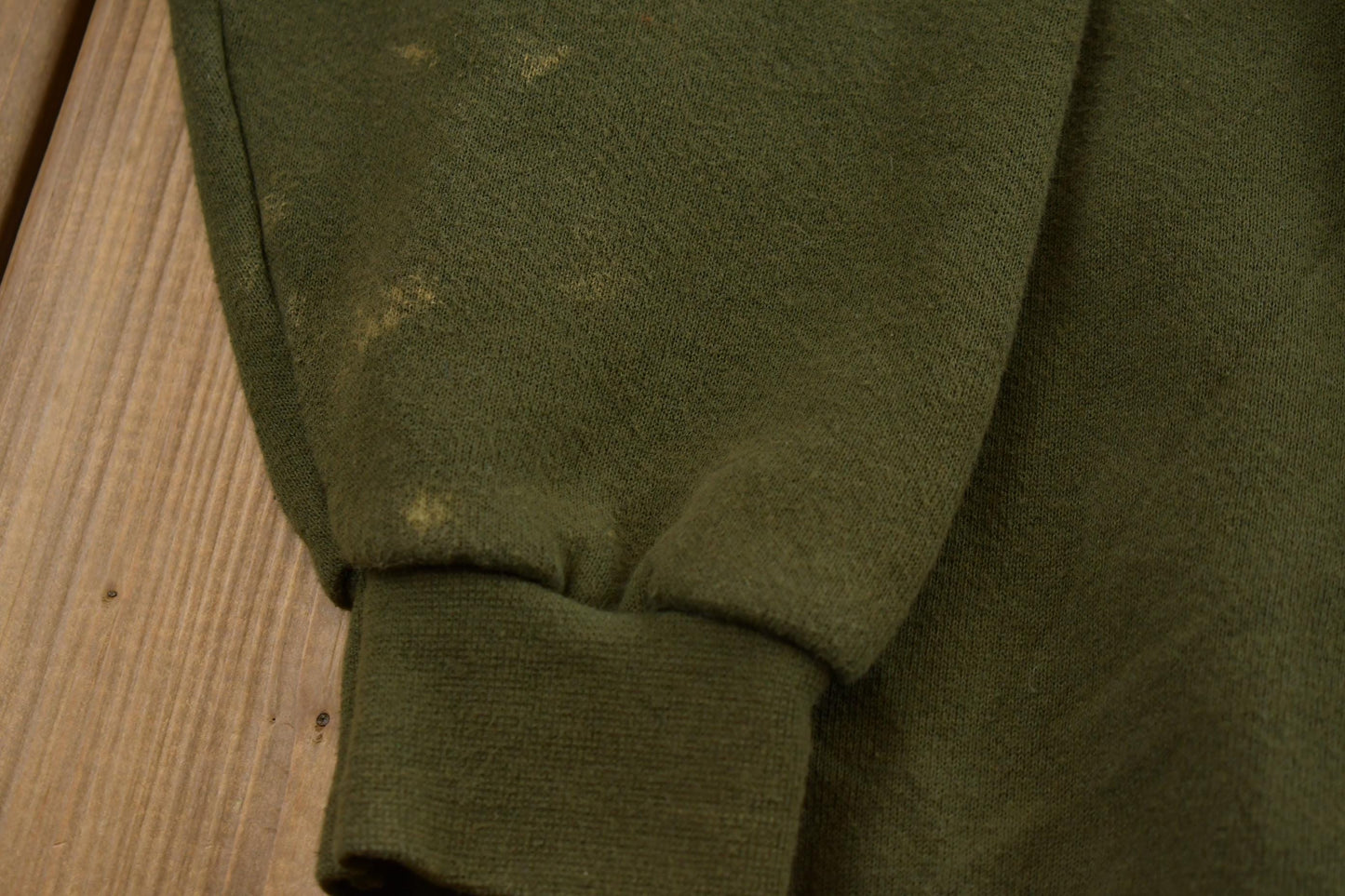 Vintage 1990s Martha's Vineyard Lee Crewneck Sweatshirt Men's L from propervintagecanada