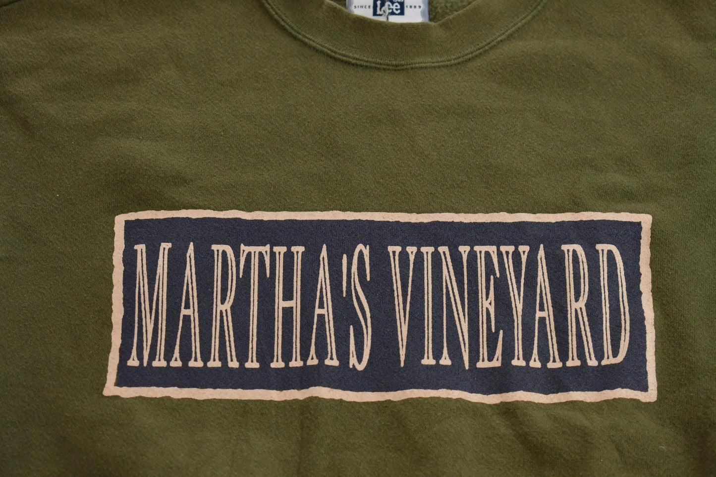 Vintage 1990s Martha's Vineyard Lee Crewneck Sweatshirt Men's L from propervintagecanada