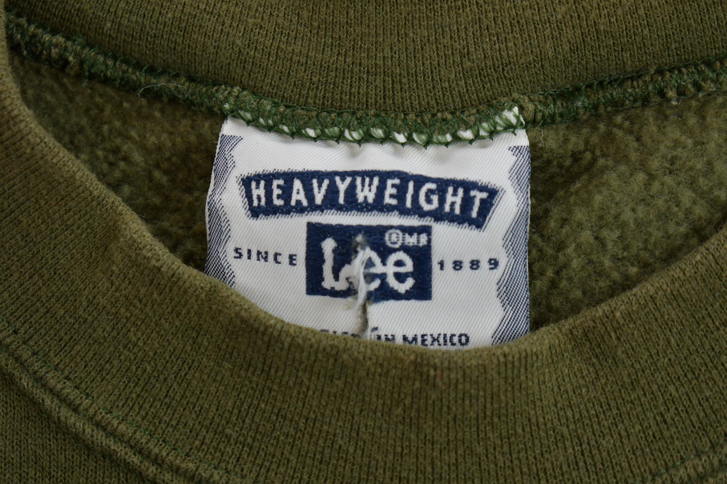 Vintage 1990s Martha's Vineyard Lee Crewneck Sweatshirt Men's L from propervintagecanada