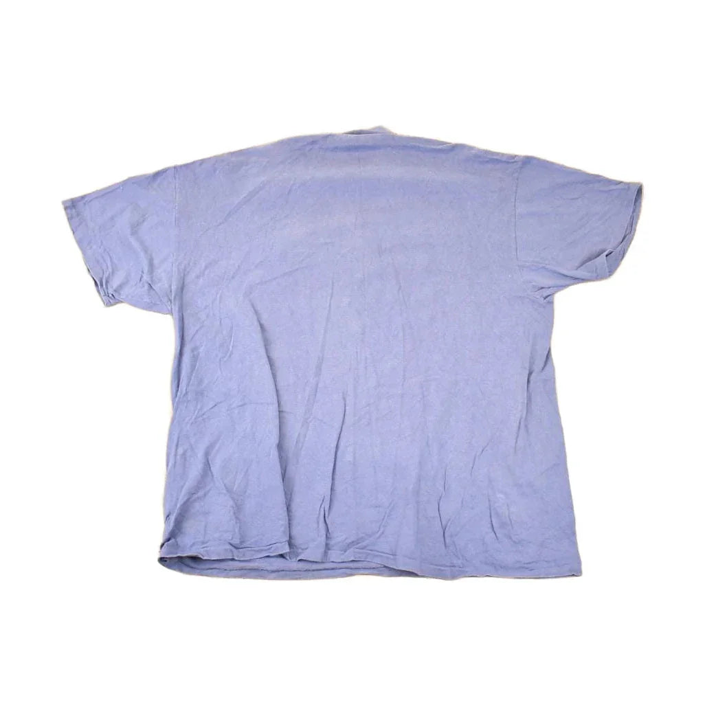 Vintage 1990s Martha's Vineyard Souvenir High Wind Travel T-Shirt Men's XL from propervintagecanada