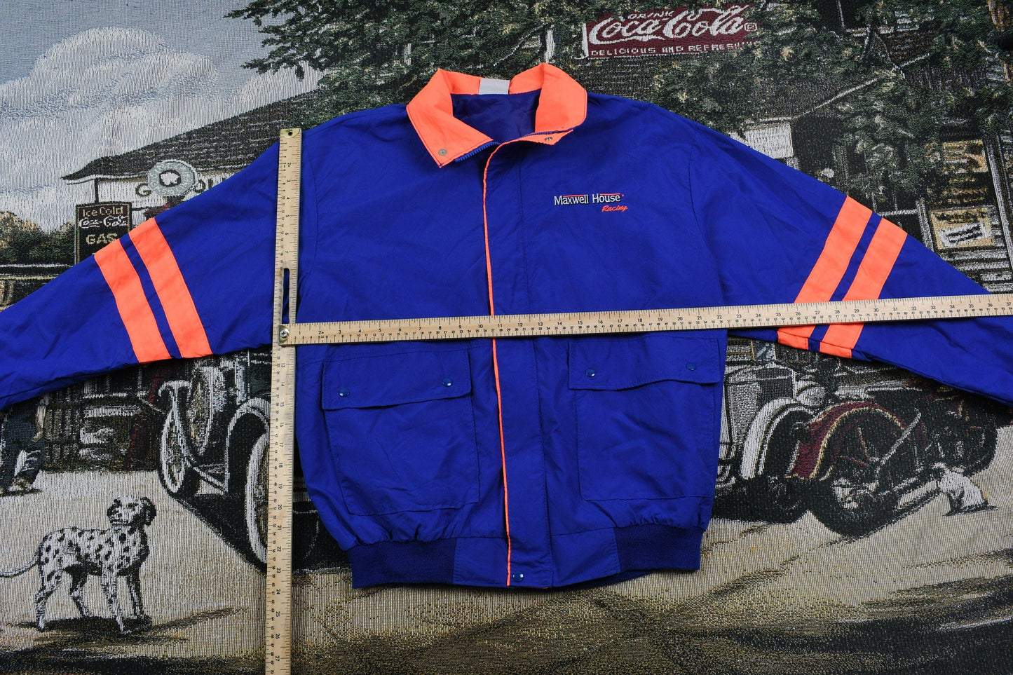 Vintage 1990s Maxwell House Racing Windbreaker Men's Large from propervintagecanada