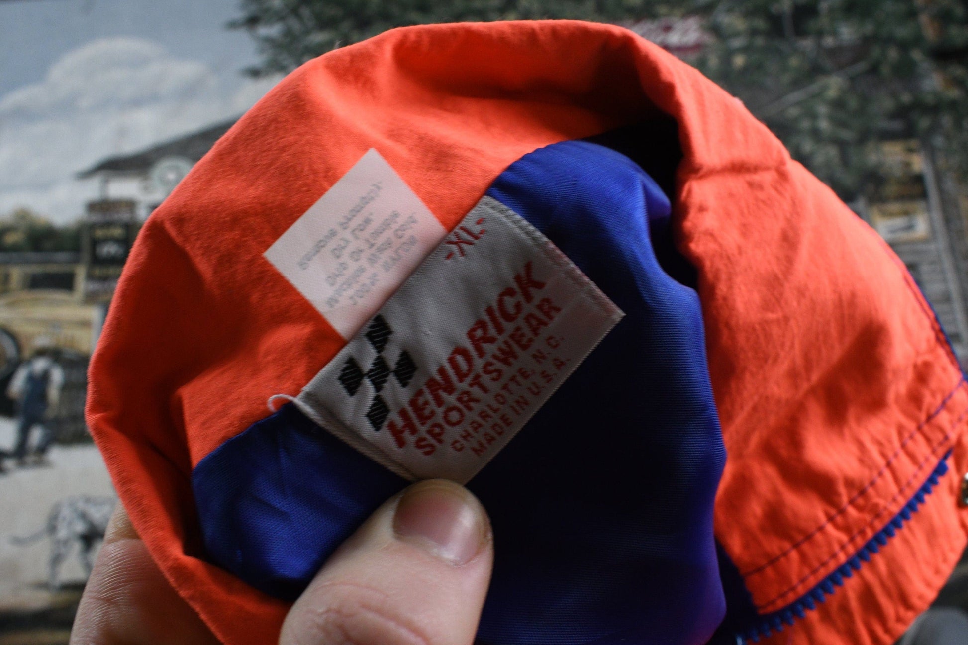 Vintage 1990s Maxwell House Racing Windbreaker Men's Large from propervintagecanada