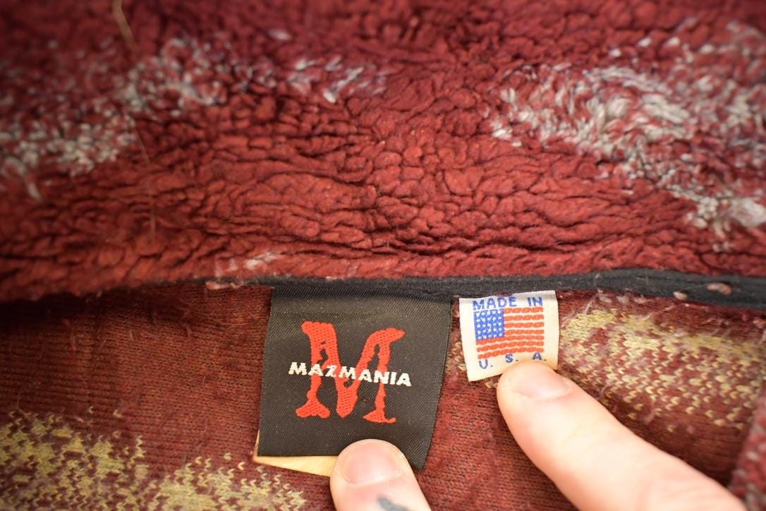 Vintage 1990s Mazmania AOP Howling Wolves Fleece Outdoorsman Sweater Men's XXL from propervintagecanada