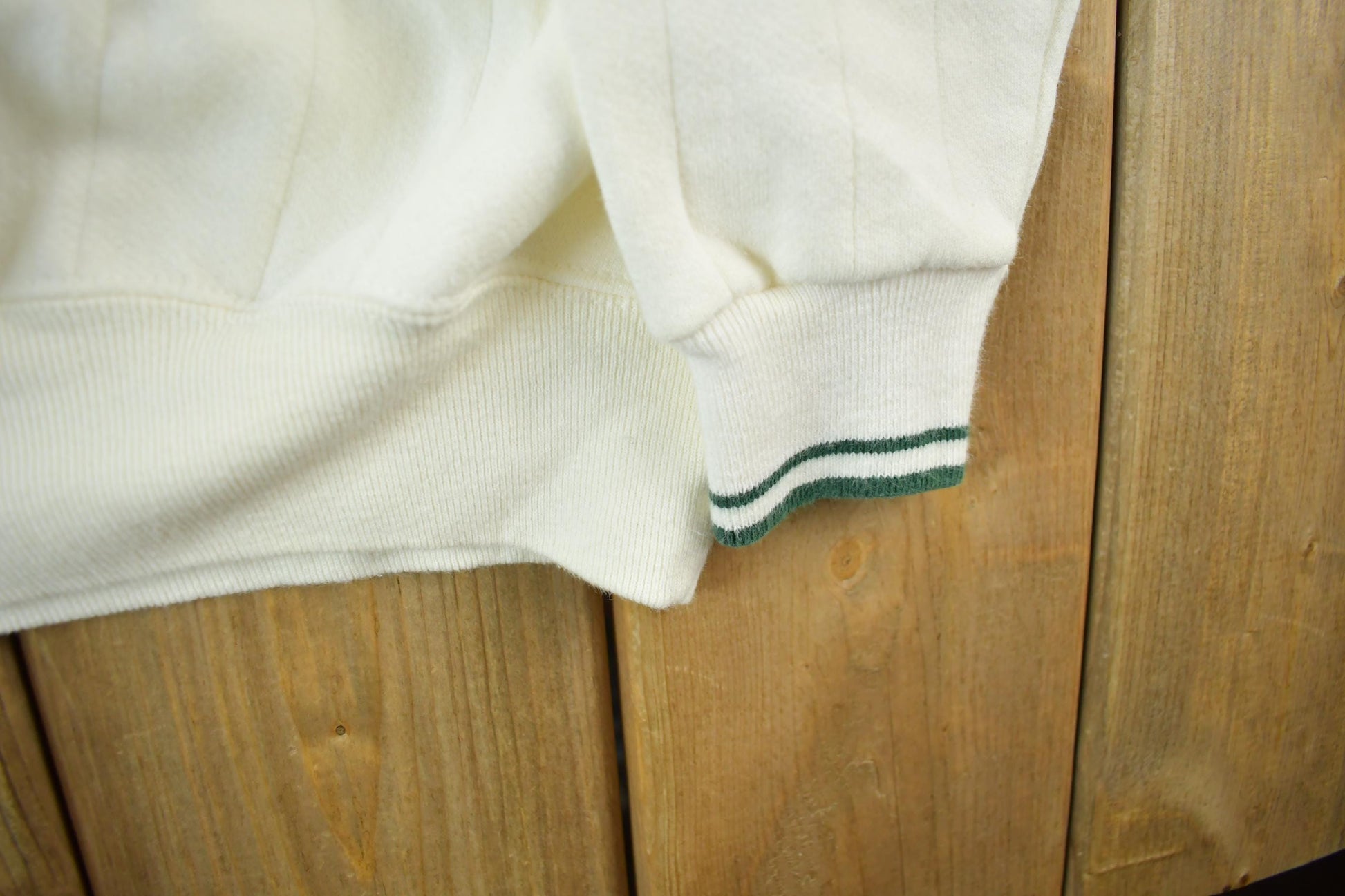 Vintage 1990s Metropolitan National Bank Collared Sweatshirt Men's XL from propervintagecanada
