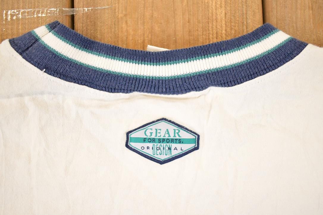 Vintage 1990s Michigan Beaches Souvenir Travel T-Shirt Men's L from propervintagecanada