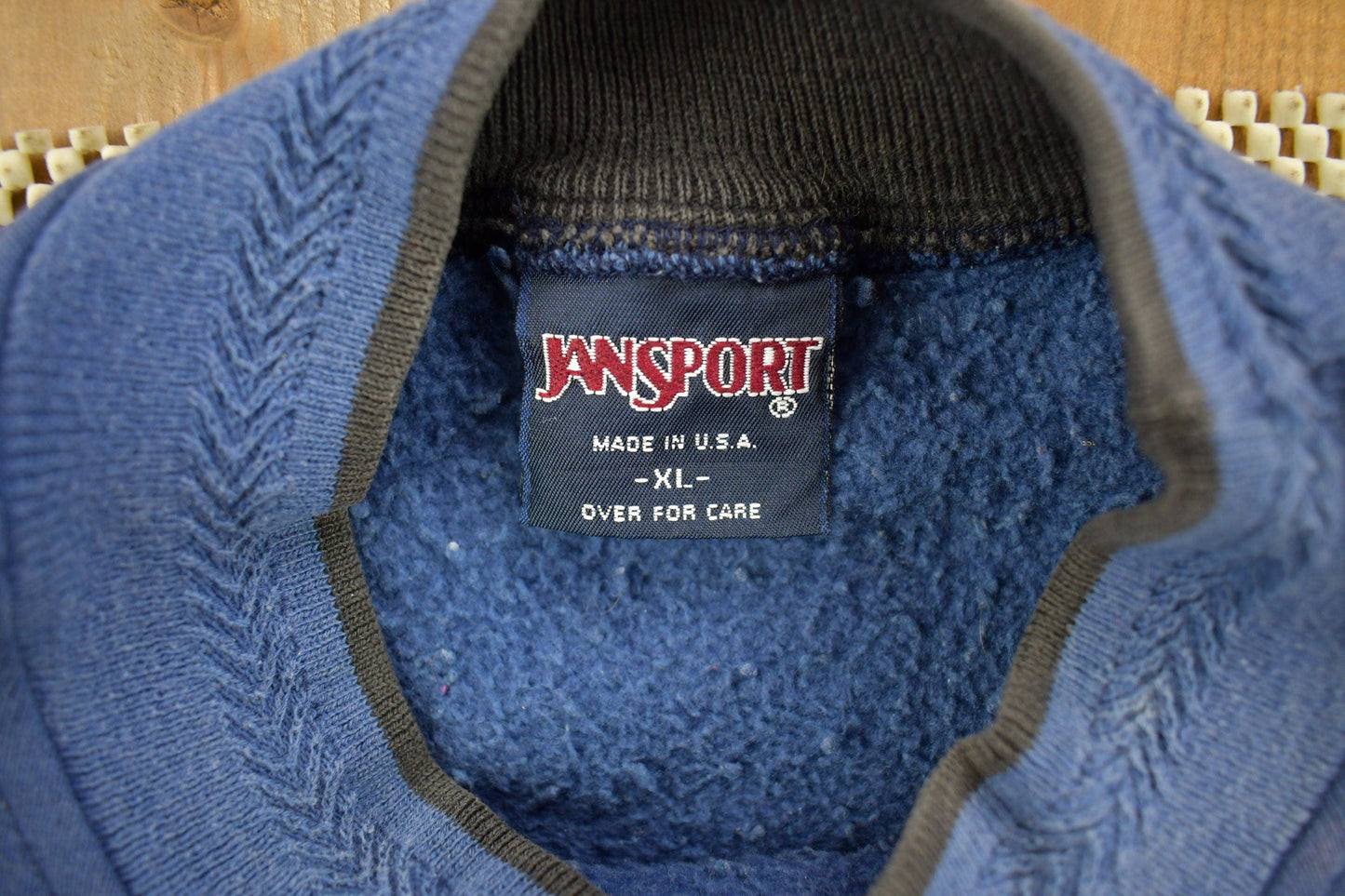 Vintage 1990s Michigan Tech University Collegiate Crewneck Men's XL from propervintagecanada