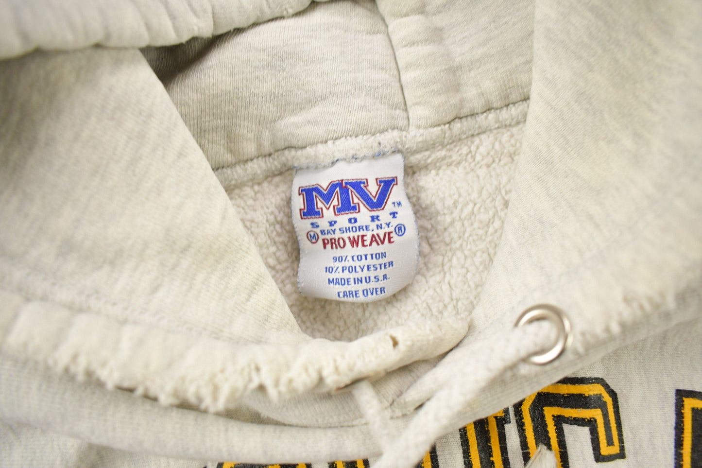 Vintage 1990s Michigan Tech University Collegiate Hoodie Men's Medium from propervintagecanada
