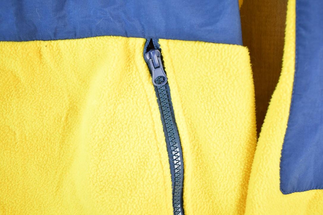 Vintage 1990s Michigan University Crewneck Mens L from propervintagecanada