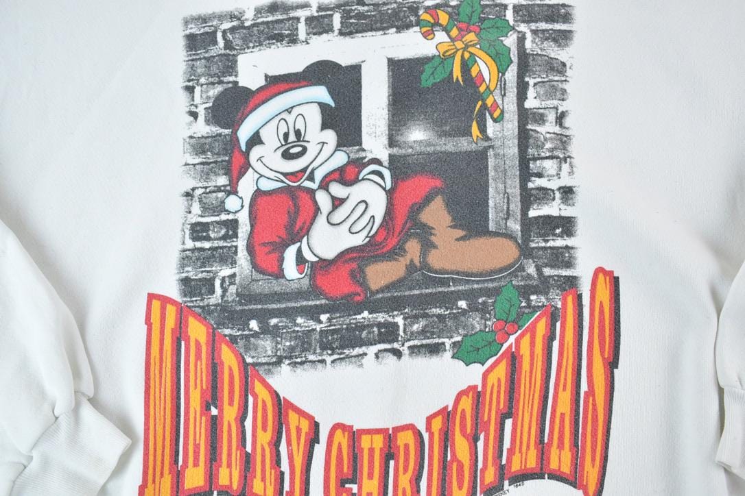 Vintage 1990s Mickey Mouse Disney Christmas Crewneck Men's XL from propervintagecanada