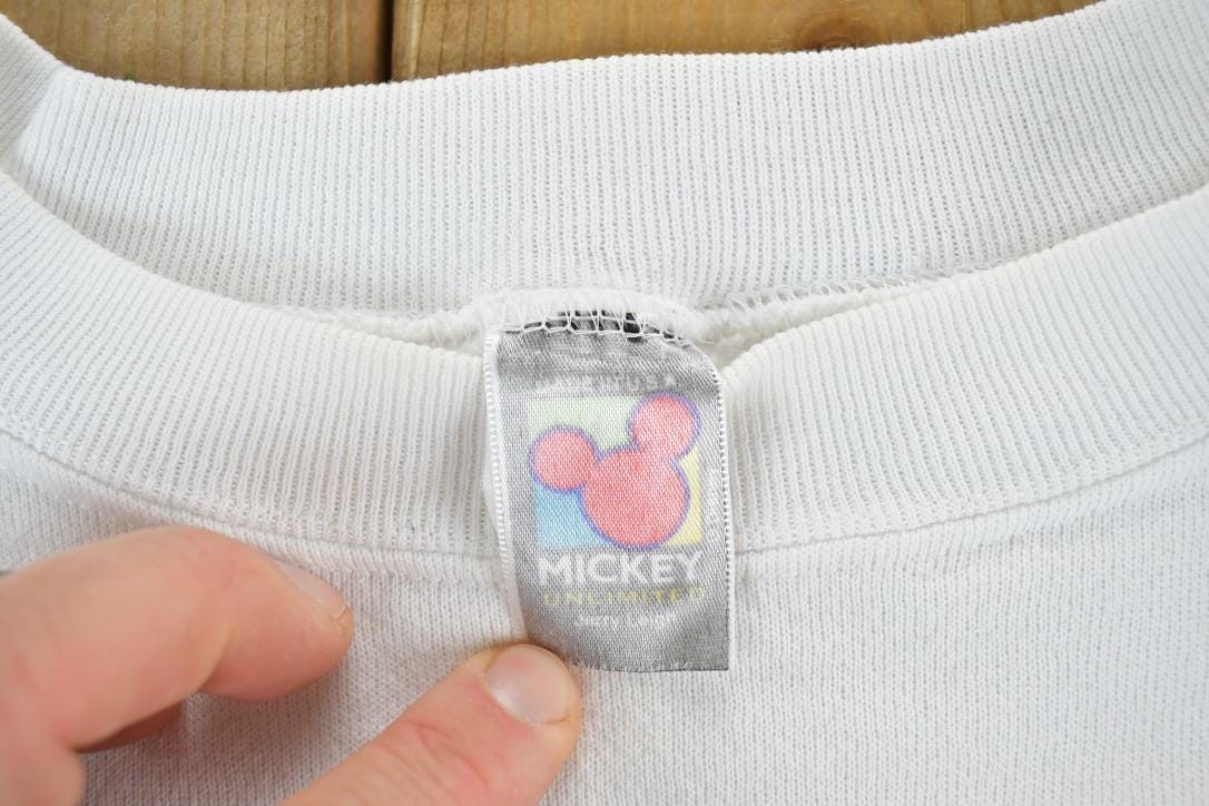 Vintage 1990s Mickey Mouse Disney Christmas Crewneck Men's XL from propervintagecanada